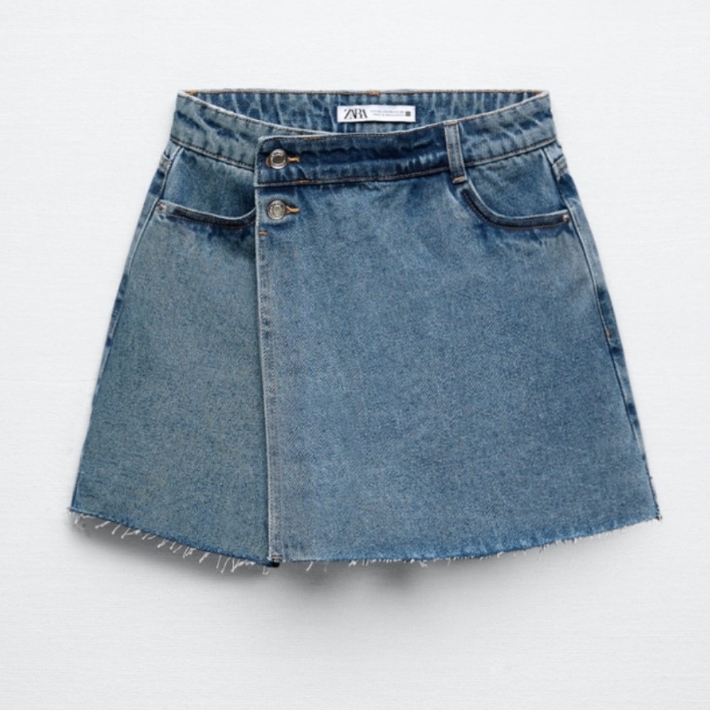 Zara denim skort size small